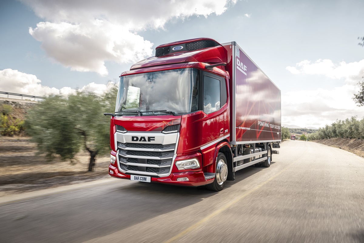 DAF-XD-awarded-best-rigid-distribution-truck-in-Ireland-01