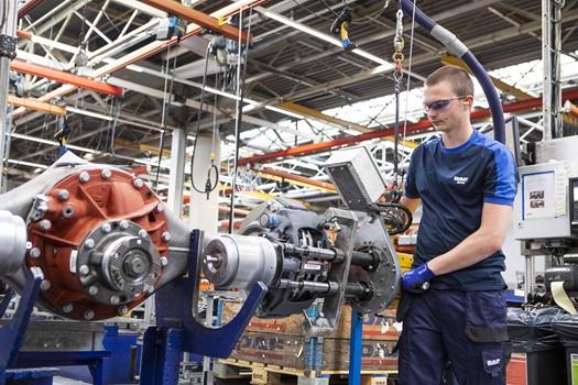 02 DAF Trucks Vlaanderen 3000000 axles in 50 years Production Line